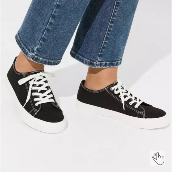 Torrid lace up sneakers 10 wide - Picture 1 of 3